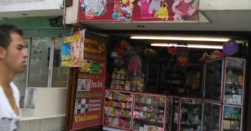 PAPELERIA Y MISCELANEA LA 53